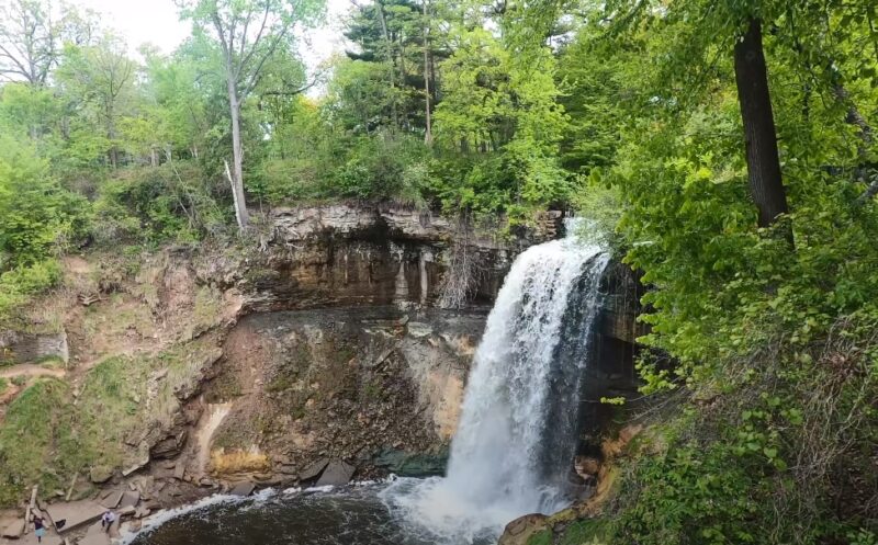 Place to VIsit in Minnehaha Park Falls